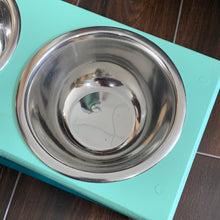 Load image into Gallery viewer, Raised Dog Feeding Dish 4&quot;