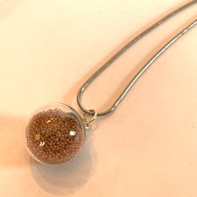 Load image into Gallery viewer, Sand Globe Necklace Pink