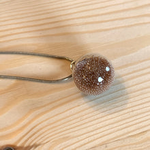 Load image into Gallery viewer, Sand Globe Necklace Pink