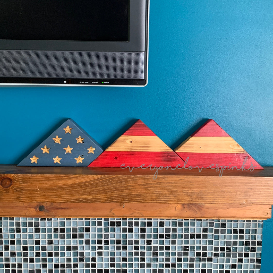 American Flag Peaks Shelf Sitters