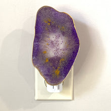 Load image into Gallery viewer, Resin Geode Night Lights