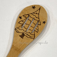 Load image into Gallery viewer, Bamboo Serving Utensils Pyrography Art