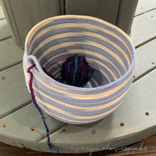 Load image into Gallery viewer, Rope Yarn Bowl 7&quot; Dip Dye Blue