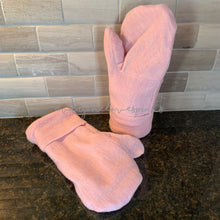 Load image into Gallery viewer, Recycled Sweater Mittens Pink